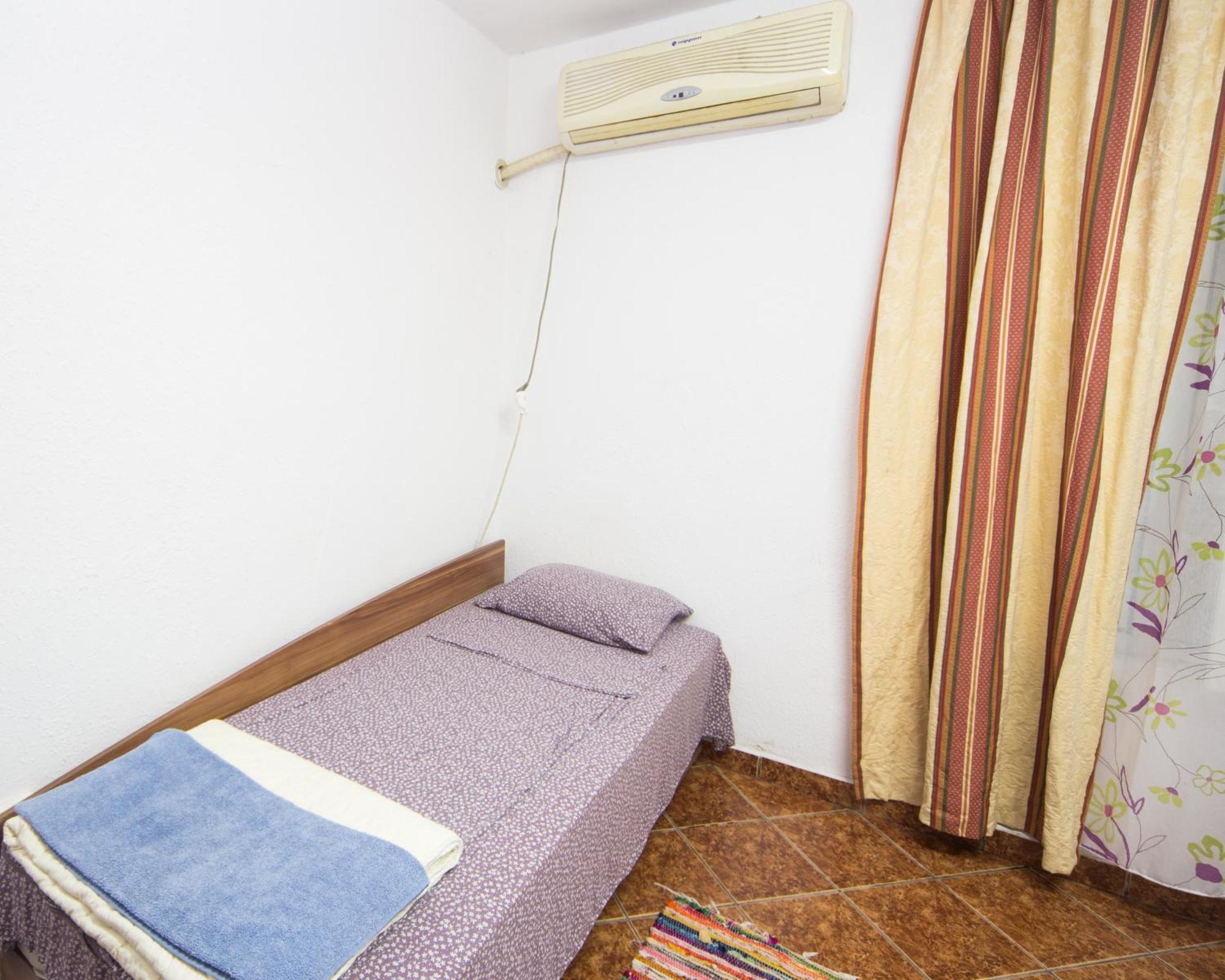 Ferienwohnung Center - Basic Flat - 10 Min To The Beach Burgas City Exterior foto