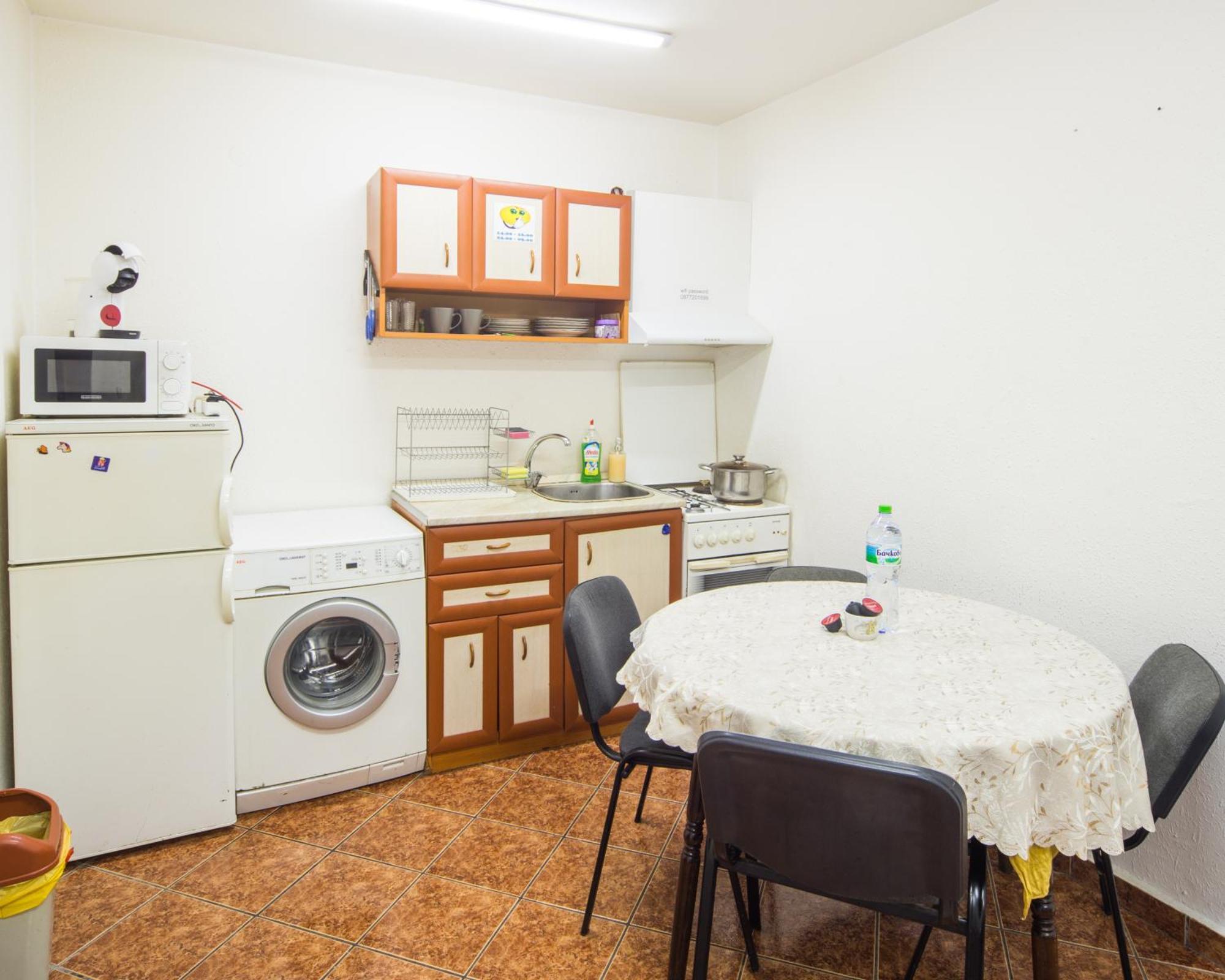 Ferienwohnung Center - Basic Flat - 10 Min To The Beach Burgas City Exterior foto